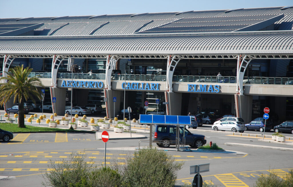 foto aeroporto di cagliari, elmas.